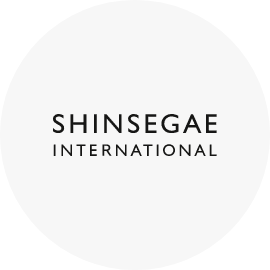 Shinsegae International Logo